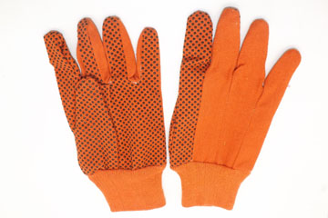 Dotted gloves